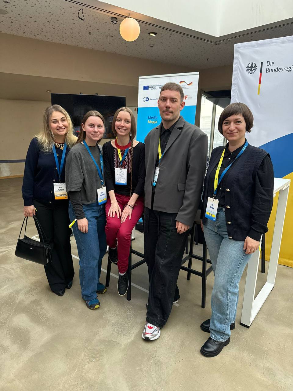 Доцентка ЧНУ Лілія Шутяк презентувала проєкт із медіаграмотності у Берліні під час Cafe Kyiv